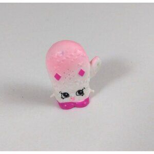 Moose Shopkins Season 4 Frosty Fashion Fashion Spree Molly Mitten Exclusive